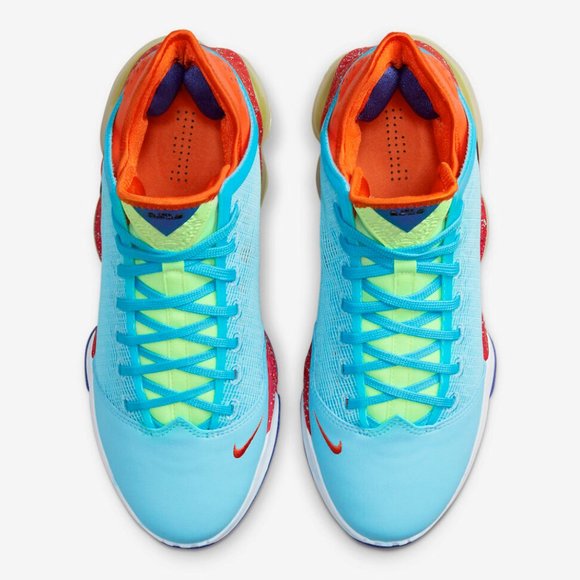 Nike LeBron 19 Low